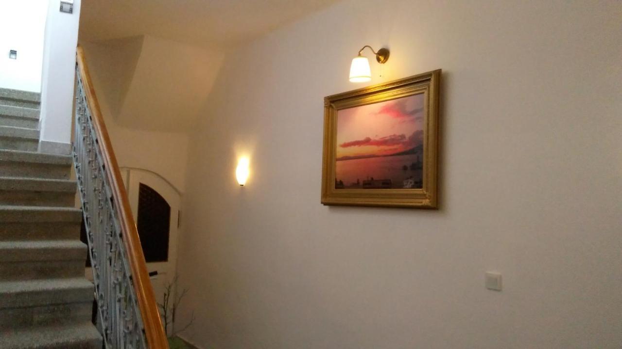 Apartmani Lela Selce Eksteriør bilde